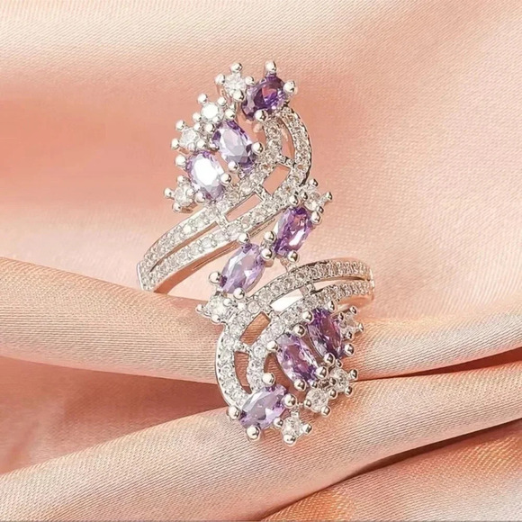 Elegant Amethyst and Zircon Spiral Ring - Picture 1 of 4